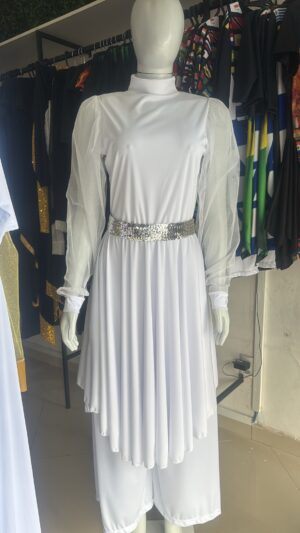 Vestido branco manga longa com tule glitter saia godê estilo sereia