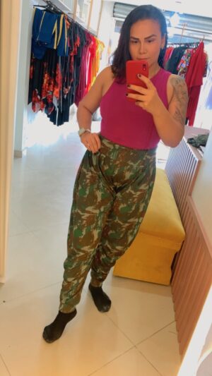 Calça saruel camuflada